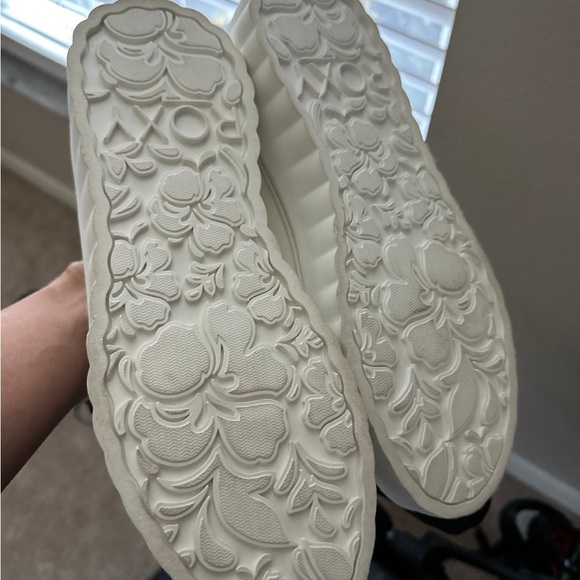 Roxy sneakers - Picture 3 of 7